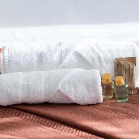 Old Port Apartament *