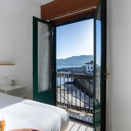 Apartment Old Port